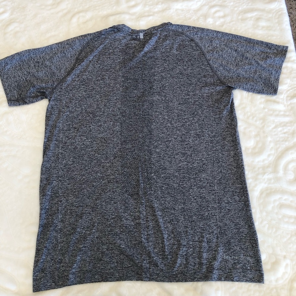 Nike Running Dri-Fit Men's Heathered Gray Short Sleeve Tee size XL - Picture 2 of 3